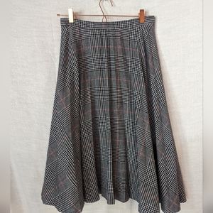 Vintage skirt size medium (B)